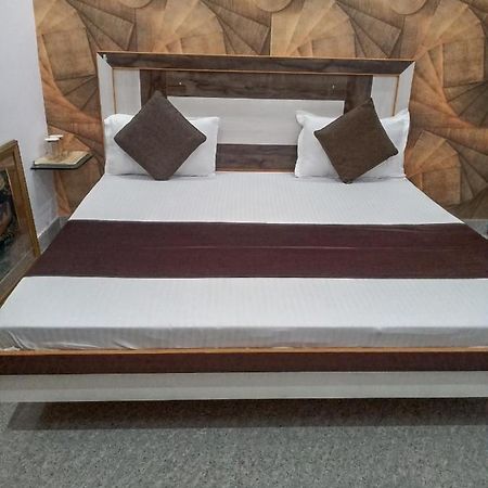 Branded Guest House 잘란다르 외부 사진